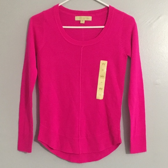 Minaj Sweater - Picture 2 of 3